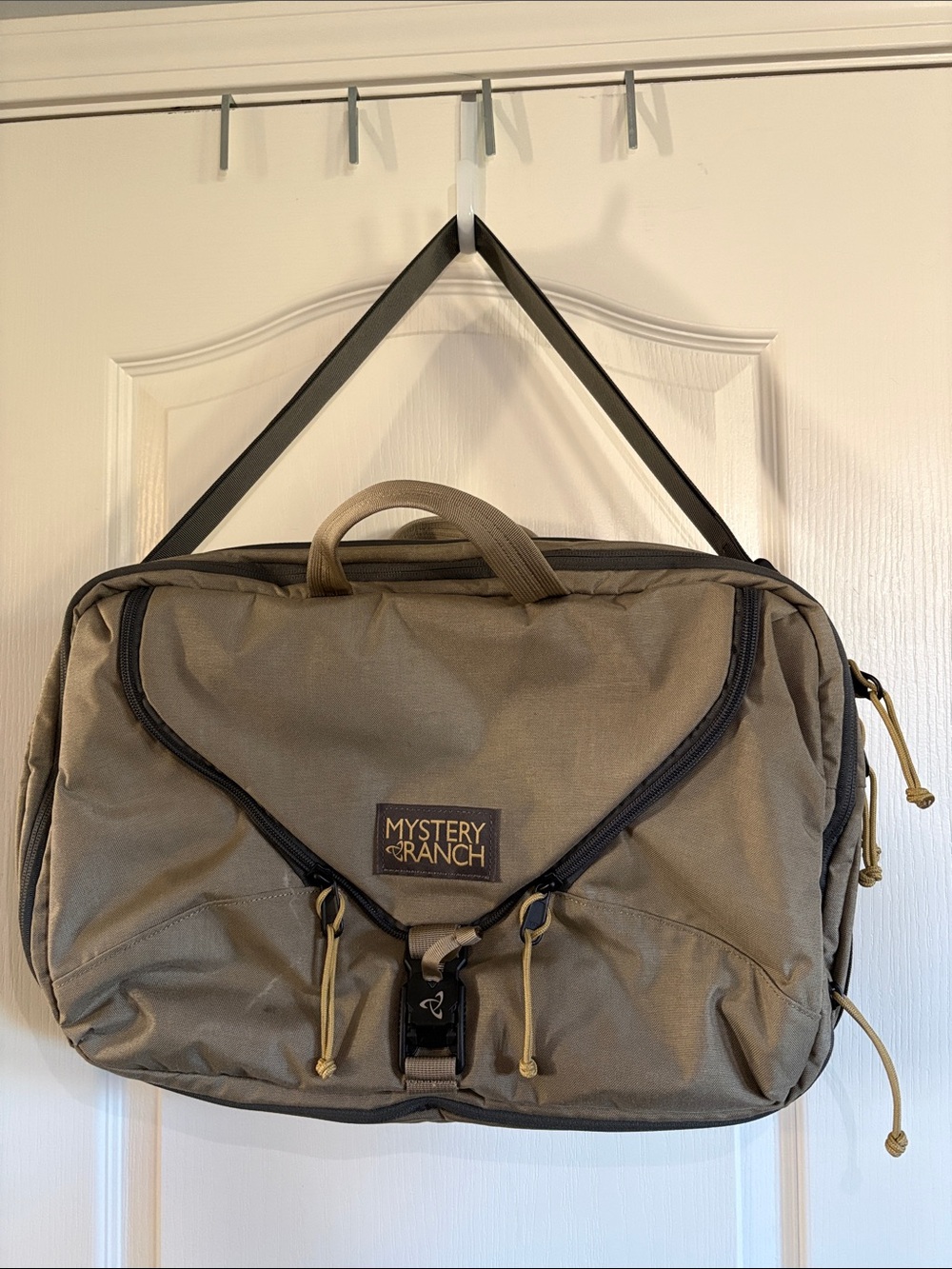 Mystery Ranch 3 Way 18 Expandable briefcase in ponderosa